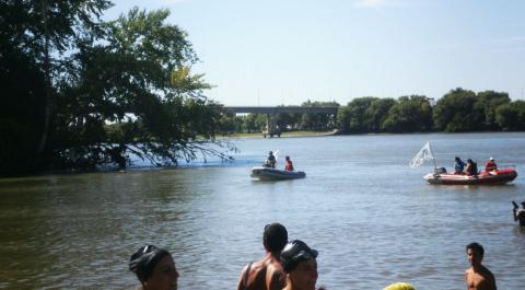 VAMOS BAJANDO EL RIO,QUE ARRIBA VIEDMA SE VISTIO DE FIESTA